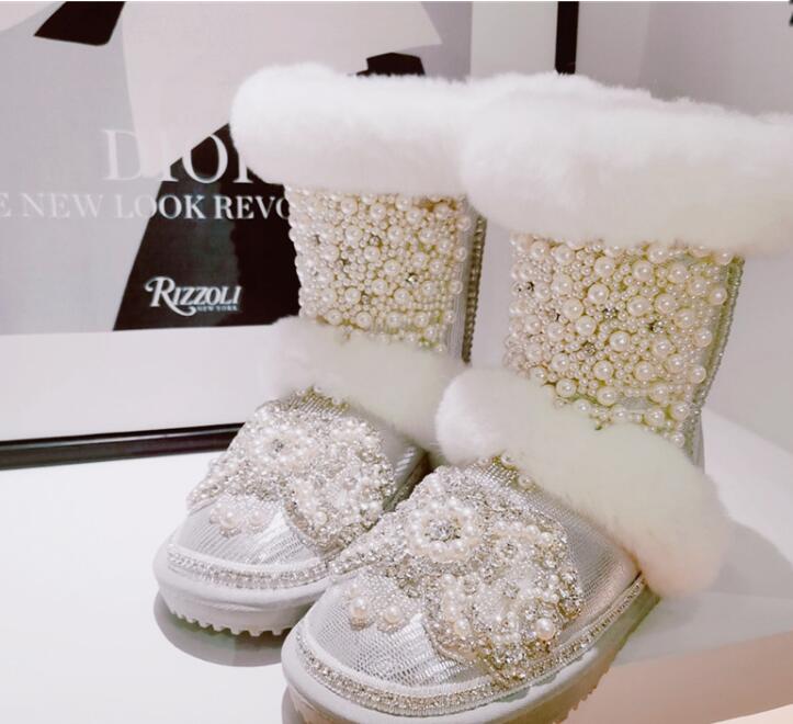 Leather women's boots heavy duty rhinestone original cute wool pearl snow boots cotton winter new, Beige
Leather women's boots heavy duty rhinestone original cute wool pearl snow boots cotton winter new, Beige