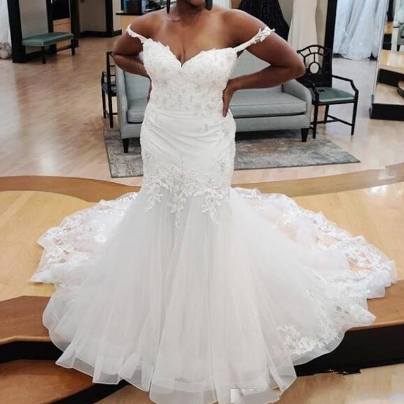 Simple African Sweetheart Mermaid Wedding Dresses With Lace Appliques Sweep Train Bridal Dress Plus Size vestido de novia