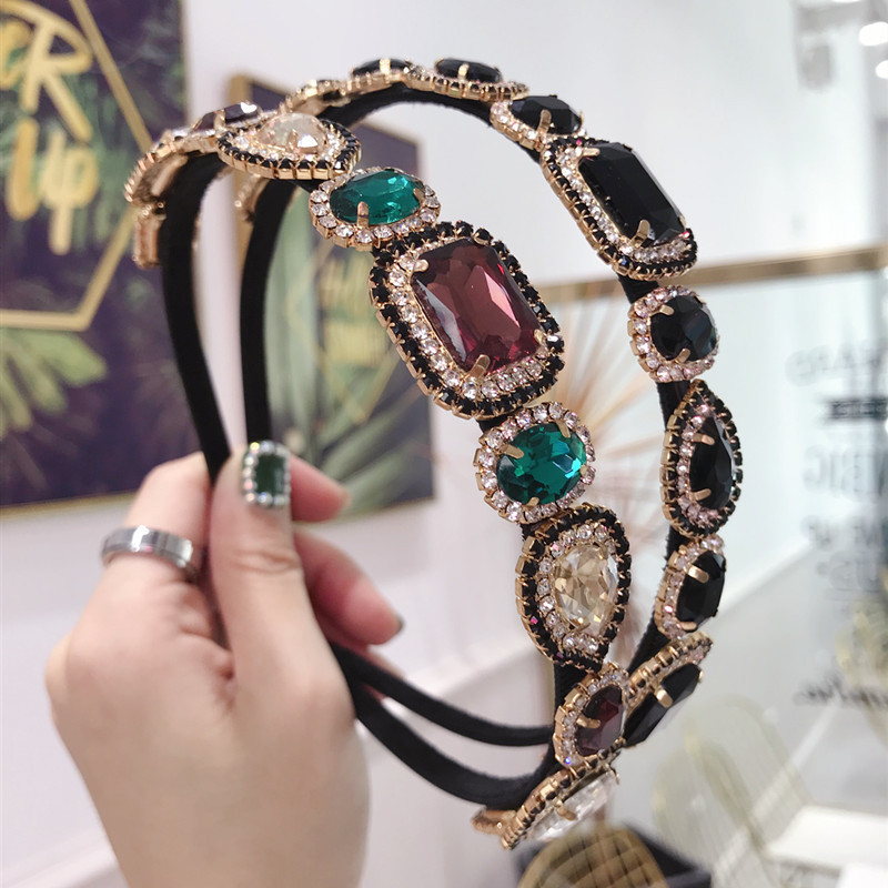 Vintage Bohemian Colored Plastic Rhinestone Headband Hairband Hair Accessories
Vintage Bohemian Colored Plastic Rhinestone Headband Hairband Hair Accessories