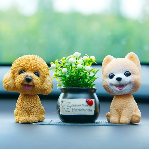 9cm Husky Teddy Pomeranian Shaking Head Dog Car Ornament Cute Nodding Decoration Gift For Car Interior Home Room accessories
9cm Husky Teddy Pomeranian Shaking Head Dog Car Ornament Cute Nodding Decoration Gift For Car Interior Home Room accessories