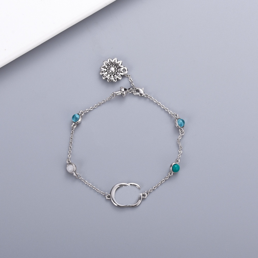 New Style Bracelet Fashion Charm Bracelet Top Quality Silver Plated Bracelet for Woman Fashion Jewelry Supply