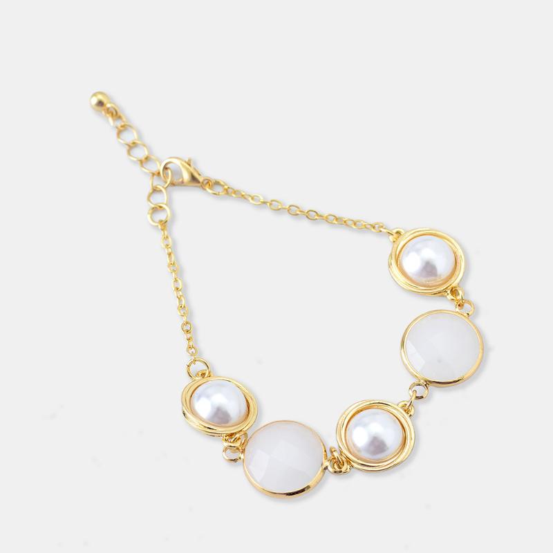 Fashion White Semicircle Pearl Alloy Bracelet for Women Geometric Semicircle Resin Bracelet Jewelry Wholesale 2020 New Products
Fashion White Semicircle Pearl Alloy Bracelet for Women Geometric Semicircle Resin Bracelet Jewelry Wholesale 2020 New Products