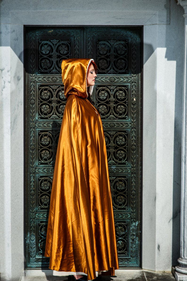 Custom Made Winter Cloak Cape Hoode Long Bridal Wraps & Jackets Special Party Banquet Satin Women Wrap