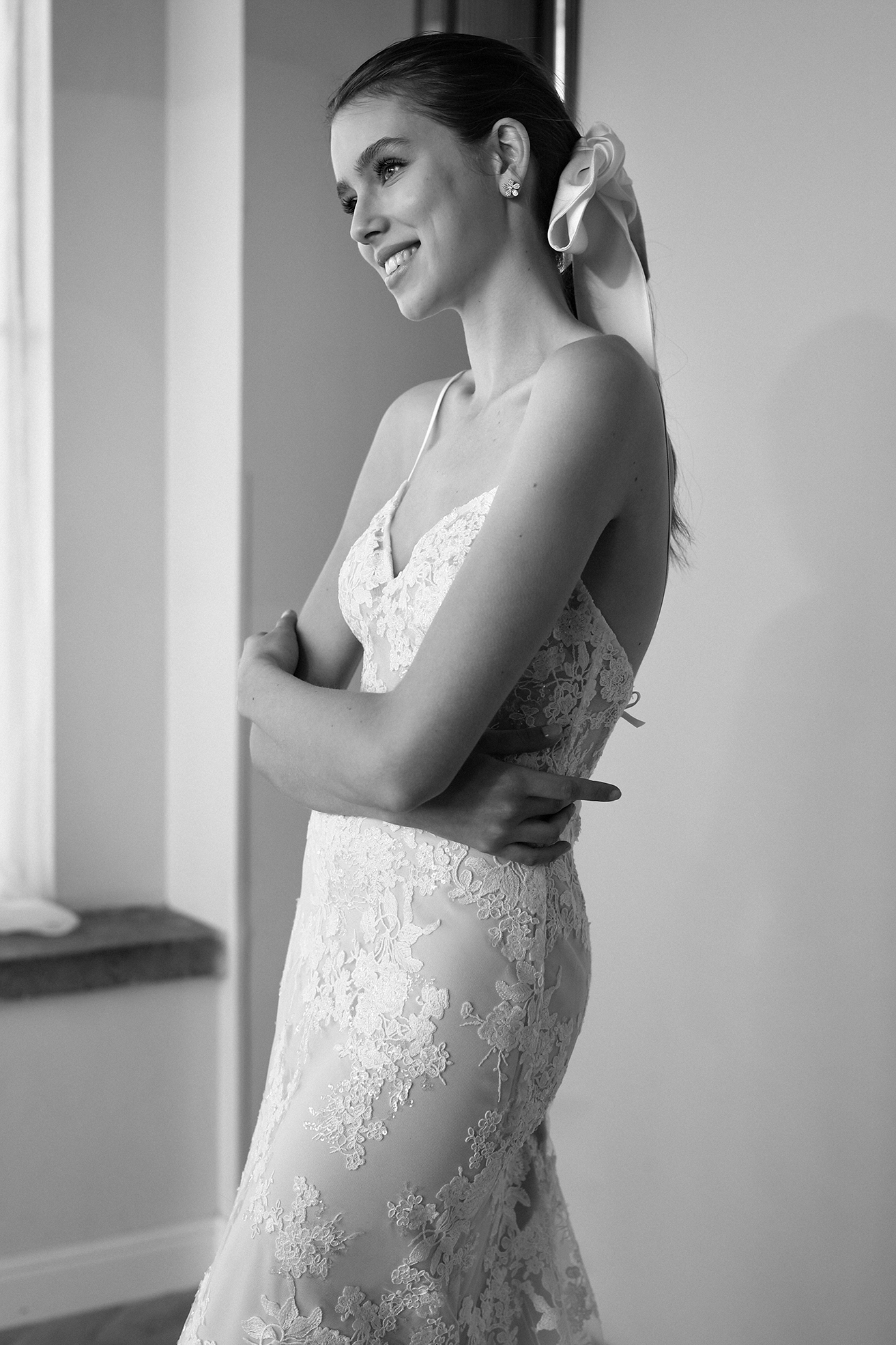 2021 Lace Mermaid Wedding Dresses Sexy Spaghetti V Neck Appliques Bridal Gowns Plus Size Wedding Dress