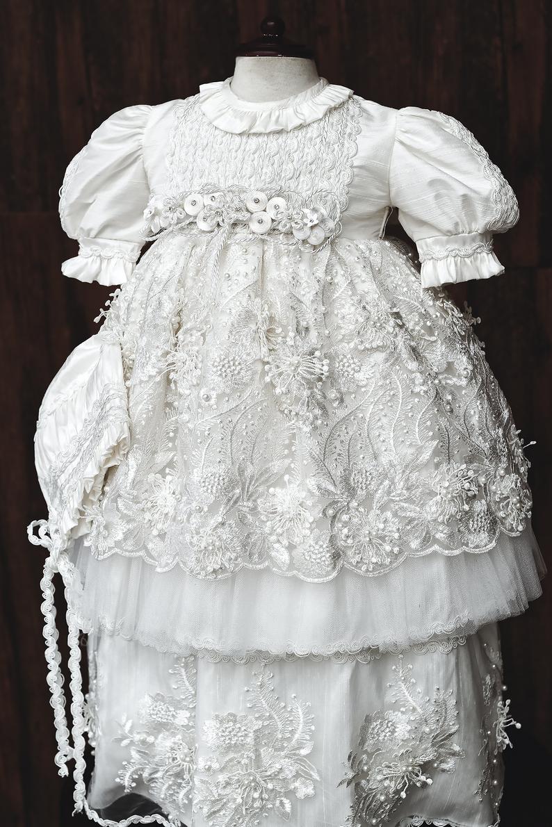 Vintage White Ivory Christening Gown Lace Beaded Baby Girls Baptism Dresses Toddler Infant Christening Dress With bonnet