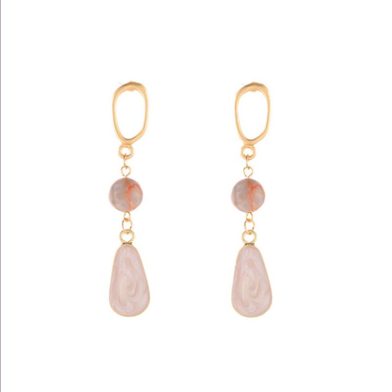 Bohemian Style Light Yellow Gold Color Irregular Shape Shell Stud Earrings for Women Jewelry
Bohemian Style Light Yellow Gold Color Irregular Shape Shell Stud Earrings for Women Jewelry