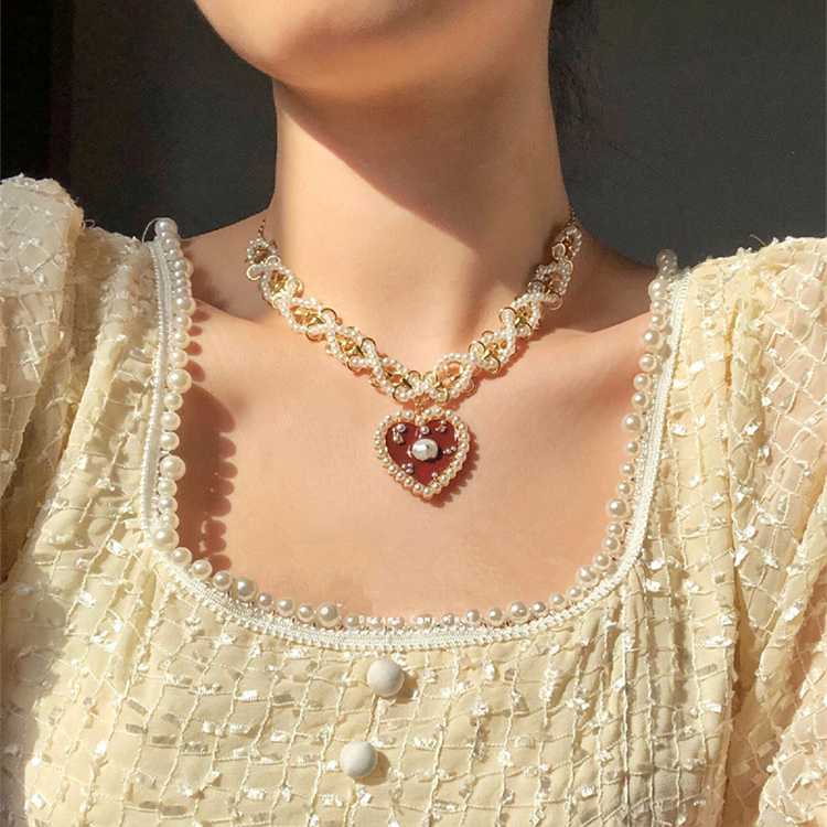 FFLACELL 2020 Vintage Personality Gold Metal Heart Pendant Chokers Necklaces Link Chains for Women Girl Wedding Party Jewelry
FFLACELL 2020 Vintage Personality Gold Metal Heart Pendant Chokers Necklaces Link Chains for Women Girl Wedding Party Jewelry
