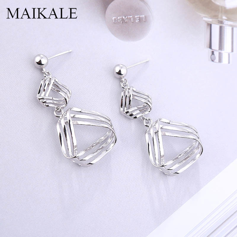 MAIKALE New Multilayer Triangle Long Earrings Geometric Silver Color Metal Alloy Big Earrings for Women Statement Jewelry Gifts
MAIKALE New Multilayer Triangle Long Earrings Geometric Silver Color Metal Alloy Big Earrings for Women Statement Jewelry Gifts