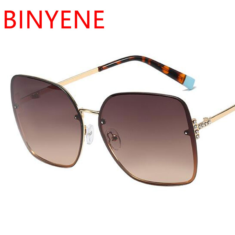 New Oversized Square Sunglasses Women Vintage Shades Metal Color Gradient Sun Glasses For Female Fashion Designer UV400
New Oversized Square Sunglasses Women Vintage Shades Metal Color Gradient Sun Glasses For Female Fashion Designer UV400