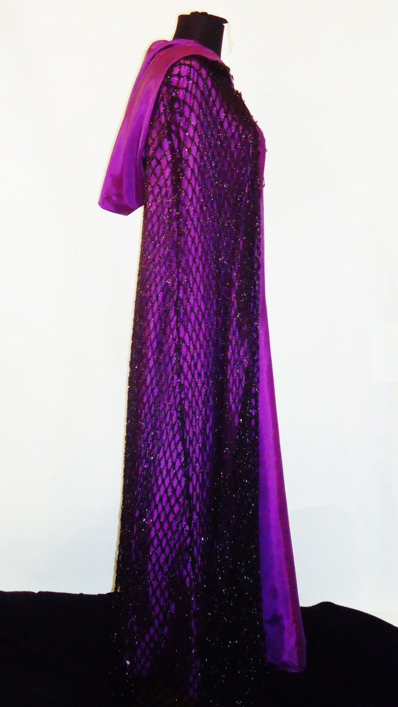 Sparkly Purple Hooded Cloaks Winter Wedding Capes Wicca Robe Warm Hallowmas Christmas Evening Party Prom Jacket