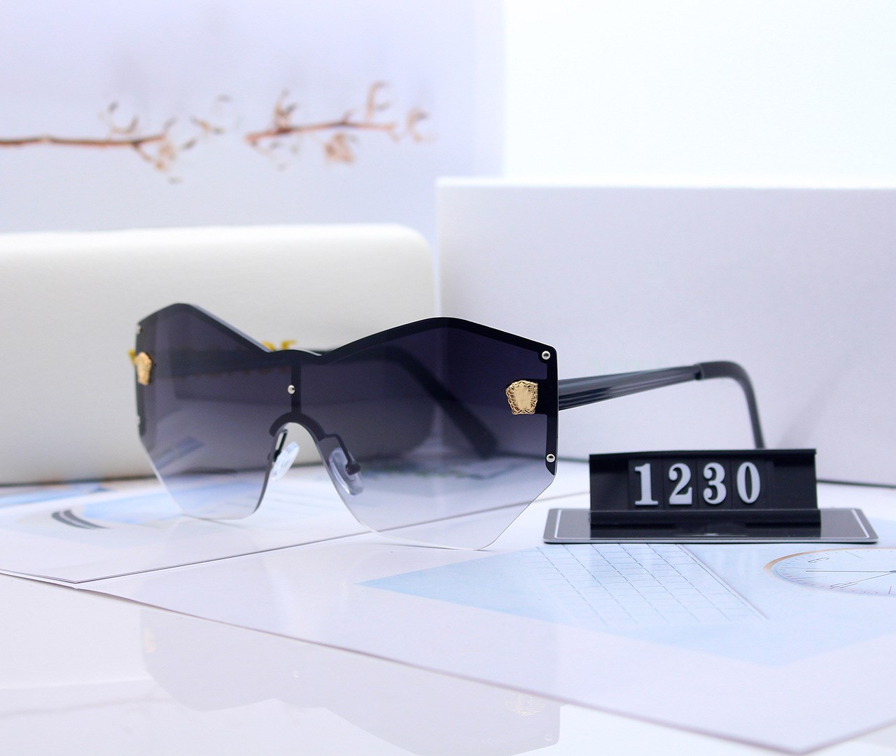 Summer Womens Men Sunglasses Fashion Woman Sunglasses Adumbral Goggle Glasses UV400 C 1230 7 Color Highly Quality with Box
Summer Womens Men Sunglasses Fashion Woman Sunglasses Adumbral Goggle Glasses UV400 C 1230 7 Color Highly Quality with Box
