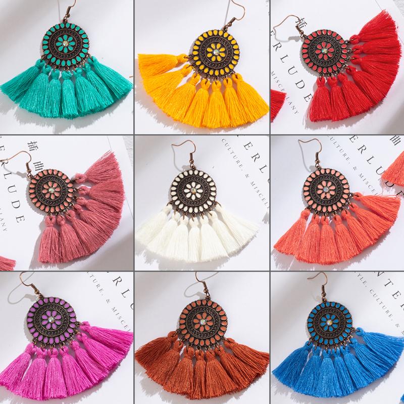 2020 bohemian charming Ethnic vintage colorful dangling pendant tassel earrings for women and girls wedding engagement jewelries
2020 bohemian charming Ethnic vintage colorful dangling pendant tassel earrings for women and girls wedding engagement jewelries