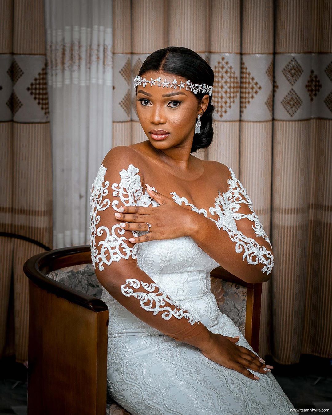 plus size arabic aso ebi lace mermaid sexy wedding dresses sheer neck bridal dresses long sleeves wedding gowns zj901