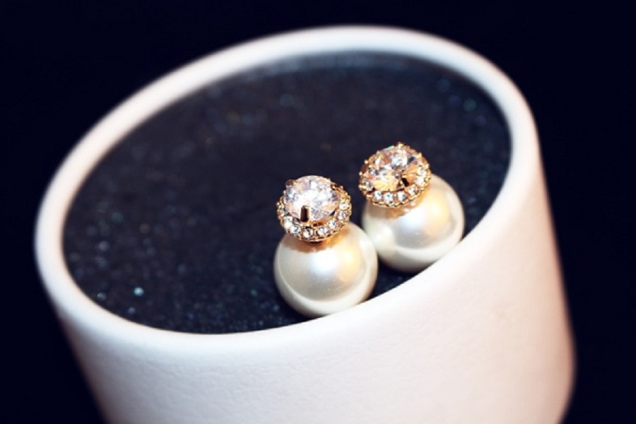 Ins fashion earrings gold white double sided diamond elegant pearl super glittering stud earrings for women girls