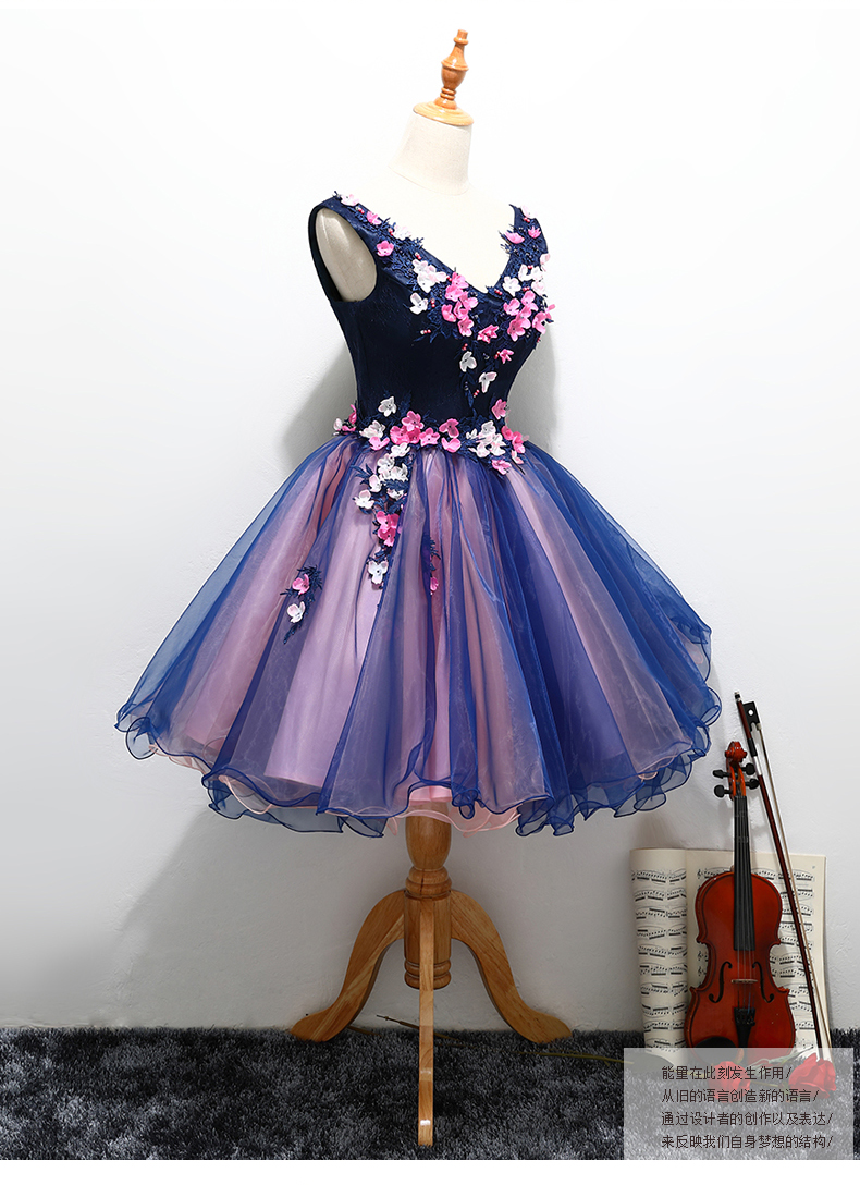 Party Prom Formal Dress V-neck Sleeveless Classic Flower Appliques Noble Ball Gown Sweet Quinceanera Dresses