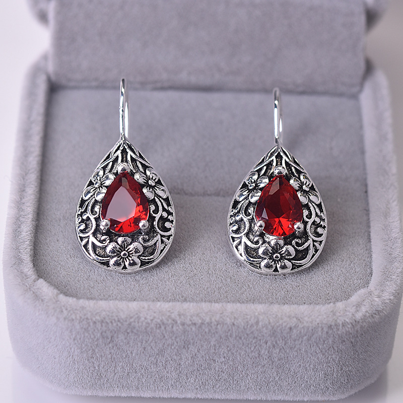 Solid S925 Silver Ruby Diamond Earring for Women Waterdrop Pear Earrings Carved Red Topaz Gemstone Garnet Earrings
Solid S925 Silver Ruby Diamond Earring for Women Waterdrop Pear Earrings Carved Red Topaz Gemstone Garnet Earrings