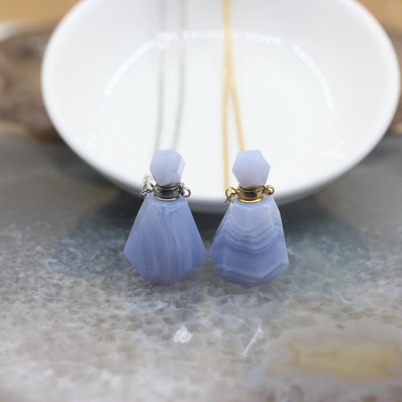 High Quality Blue Lace Agates Perfume Bottle Pendants Necklaces,Natural Chalcedony Gems stone Essential Oil Diffuser Vial Charms
High Quality Blue Lace Agates Perfume Bottle Pendants Necklaces,Natural Chalcedony Gems stone Essential Oil Diffuser Vial Charms