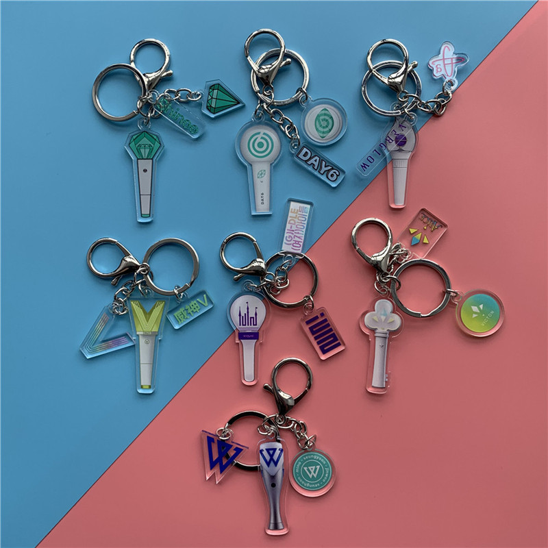 Keychains KPOP Acrylic Key Chain Ring Shinee DAY6 VICTON Pendant Bag Accessories Fans Collection 5*8CM WJ400
Keychains KPOP Acrylic Key Chain Ring Shinee DAY6 VICTON Pendant Bag Accessories Fans Collection 5*8CM WJ400