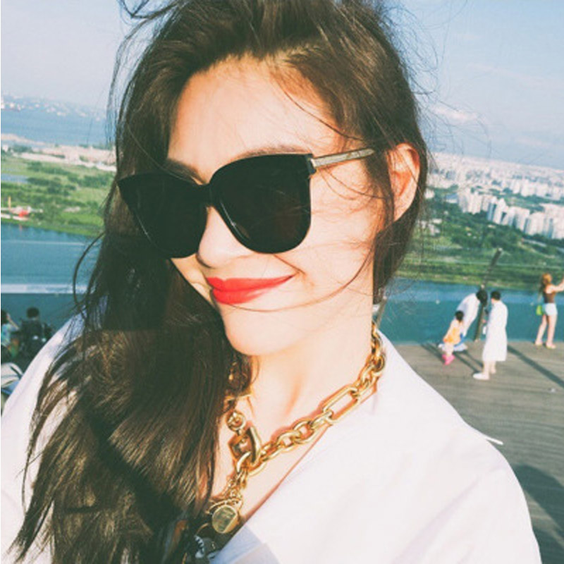 Polarized Sunglasses Men Women Vintage Brand Designer Shades Eyewear Driving Sun Glasses Metal Frame UV400O Culos
Polarized Sunglasses Men Women Vintage Brand Designer Shades Eyewear Driving Sun Glasses Metal Frame UV400O Culos