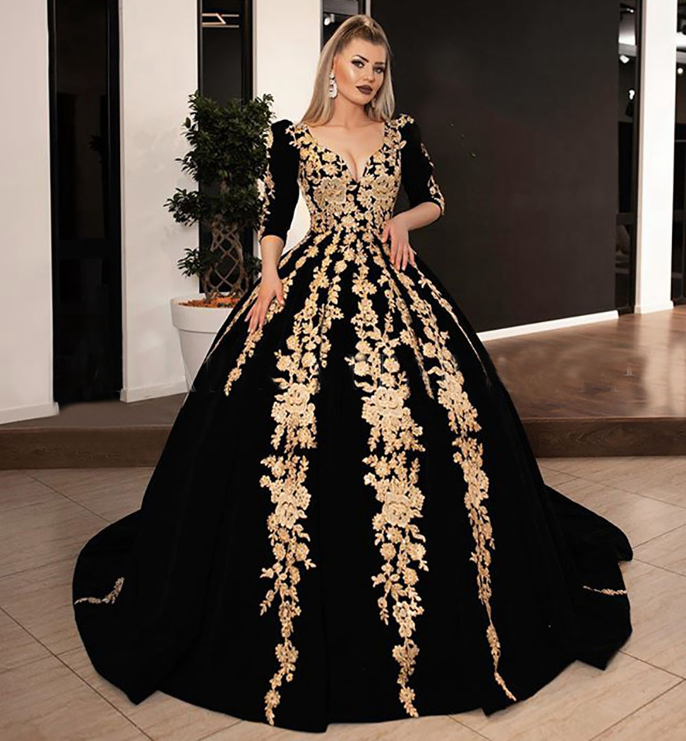 New Customize Long Prom Dresses Appliques Gown 3/4 Long Sleeves V-neck Arabic Gold Lace Velvet Black Women Formal Evening Gowns