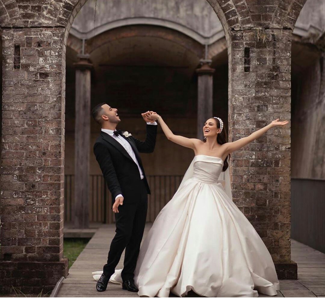 Luxury Ball Gown Wedding Dresses 2020 Sexy Strapless Lace Taffeta Bridal Gowns robe de mariée Plus Size Arabic Church Wedding Dress, Ivory
Luxury Ball Gown Wedding Dresses 2020 Sexy Strapless Lace Taffeta Bridal Gowns robe de mariée Plus Size Arabic Church Wedding Dress, Ivory