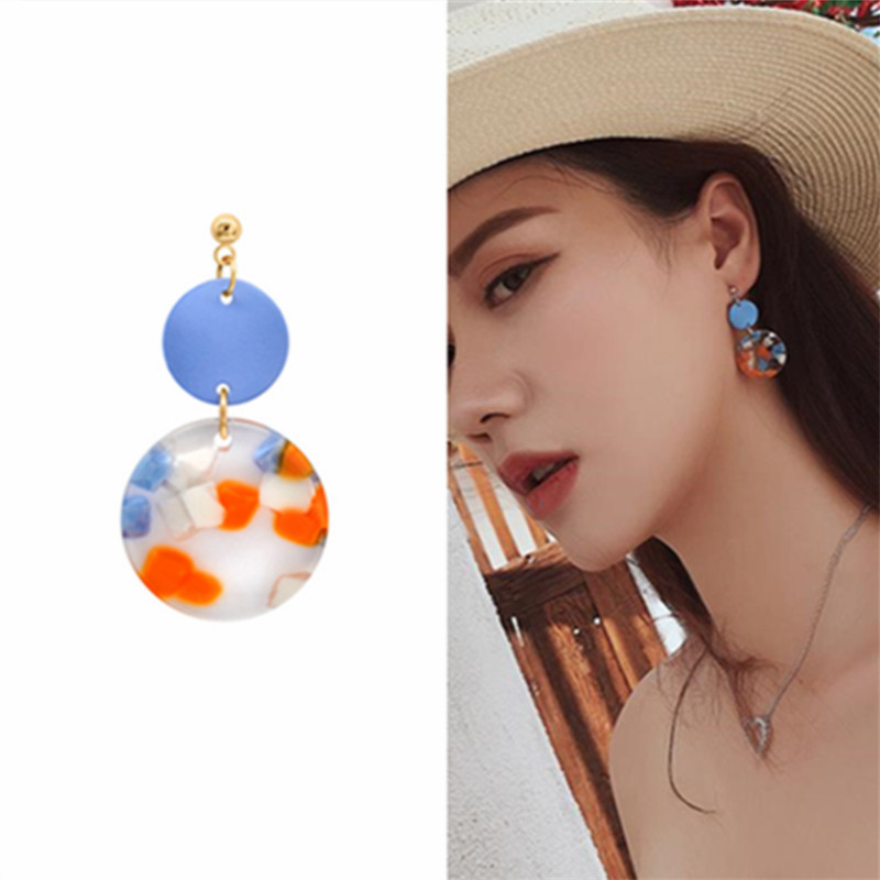 New Asymmetrical Wafer metal Earrings Women Fashion Korean Temperament Earring Long Personality Ear Jewelry Exquisite Earrings
New Asymmetrical Wafer metal Earrings Women Fashion Korean Temperament Earring Long Personality Ear Jewelry Exquisite Earrings