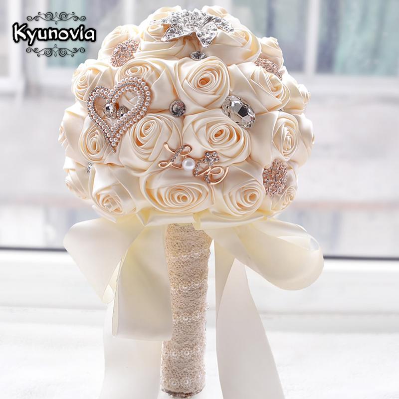 Kyunovia In Stock Stunning Wedding Flowers White Bridesmaid Bridal Bouquets Artificial Rose Wedding Bouquet FW139
Kyunovia In Stock Stunning Wedding Flowers White Bridesmaid Bridal Bouquets Artificial Rose Wedding Bouquet FW139
