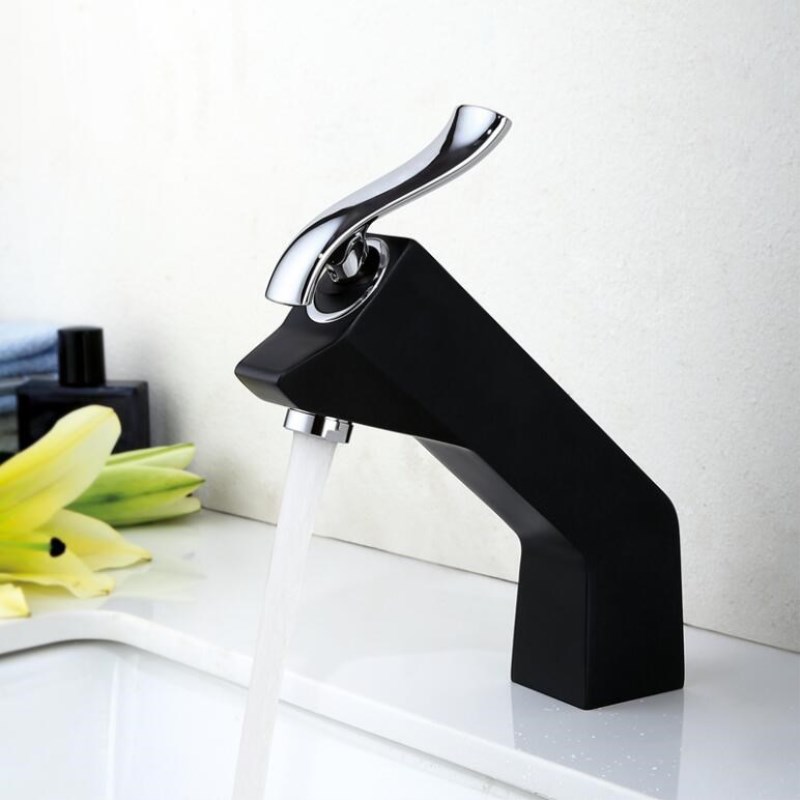 Vidric New Arrival Bathroom Basin Faucet white and gold Finish Solid Brass Faucet Sink Mixer Tap Hot and Cold Basin Lavatory Fau
Vidric New Arrival Bathroom Basin Faucet white and gold Finish Solid Brass Faucet Sink Mixer Tap Hot and Cold Basin Lavatory Fau