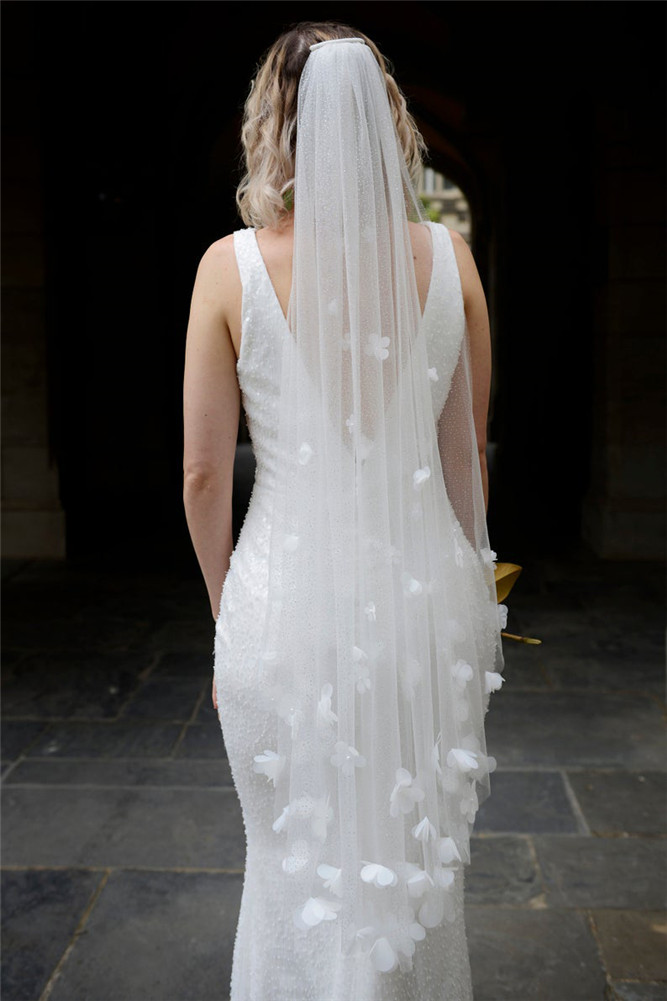 2021 One Layer Bridal Veils with Comb 3D Flowers Short Wedding Veil Custom Made Wedding Accessories