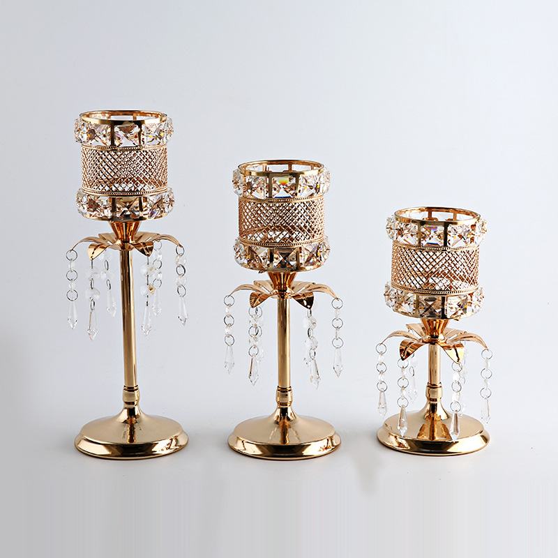 1Pc Retro Crystal Candle Holder Hollow Out Candlestick Festival Wedding Party Decorative Props
1Pc Retro Crystal Candle Holder Hollow Out Candlestick Festival Wedding Party Decorative Props