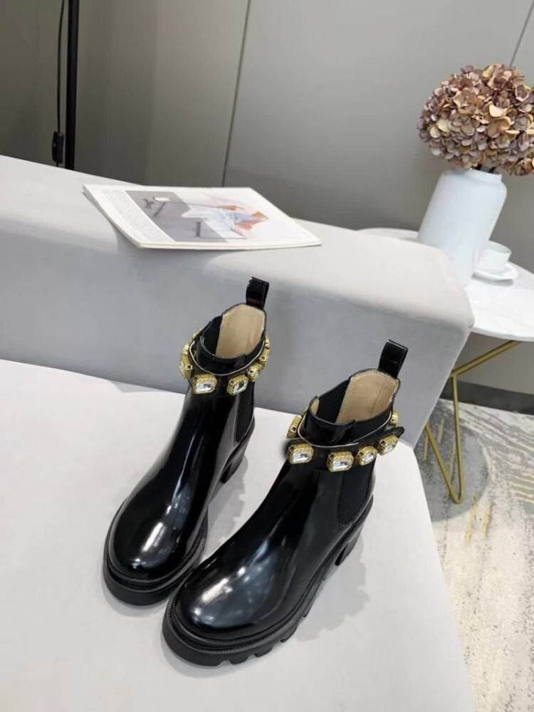 Hot sale Womens big size real Boot Winter real Leather female Platform Ladies High Casual Shoes for female, Black
Hot sale Womens big size real Boot Winter real Leather female Platform Ladies High Casual Shoes for female, Black