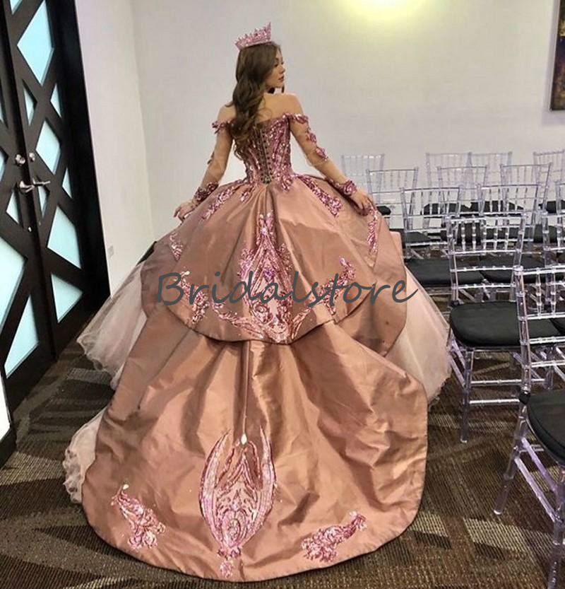 Elegant Blush Pink Quinceanera Dresses With Rose Gold Sequin Princess Off Shoulder Puffy Prom Dress 2020 Sweet 16 Organza Vestido De 15 anos