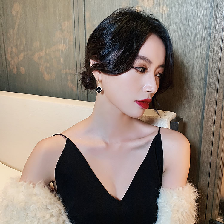 Black Earrings 2020 New Fashion All-match Ear Pendant Korean Internet Celebrity Elegant Ear Ring