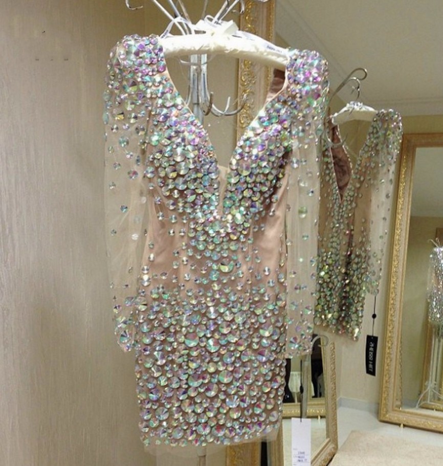 Sexy Champagne Short Evening Prom Dresses 2024 Long Sleeves V Neck Crystal Beads Mini Cocktail Dresses Formal Graduation Party Gowns