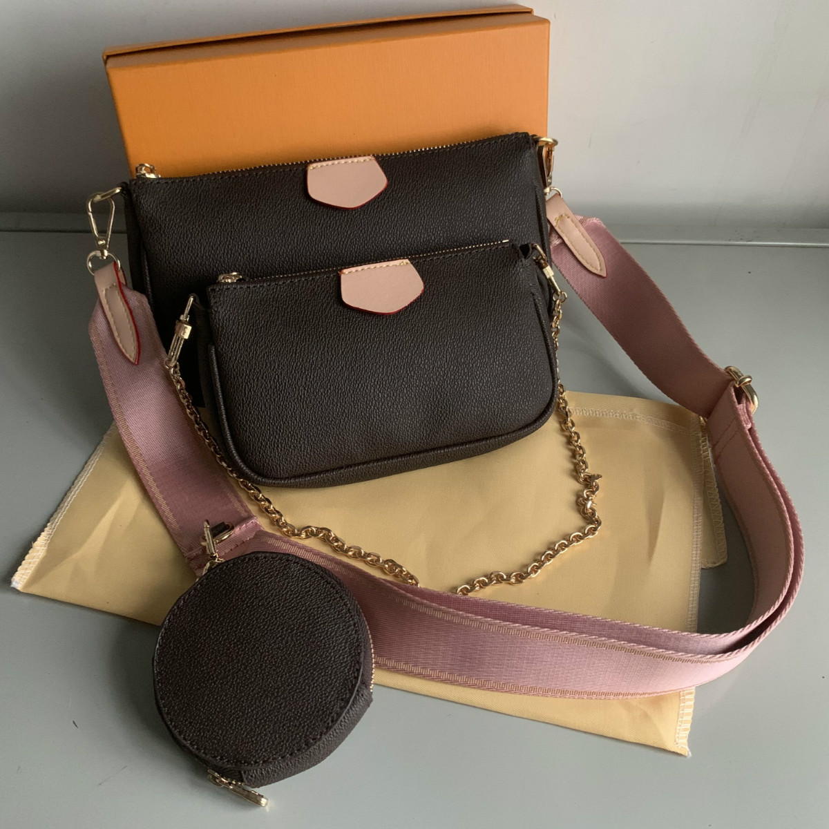 Fashion handbags purses Women favorite mini pochette 3pcs accessories crossbody bag vintag shoulder bags leather multi color straps wallet
Fashion handbags purses Women favorite mini pochette 3pcs accessories crossbody bag vintag shoulder bags leather multi color straps wallet