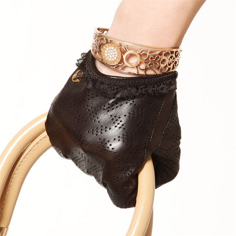 2020 New Women Gloves Breathable Genuine Leather Black Solid Short Wrist Lace Lambskin Fashion Dressing Glove On Sale EL006NN
2020 New Women Gloves Breathable Genuine Leather Black Solid Short Wrist Lace Lambskin Fashion Dressing Glove On Sale EL006NN