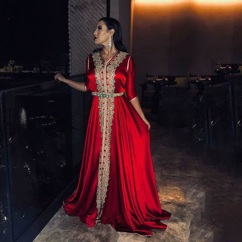Arabic Moroccan Kaftan Red Satin Formal Evening Dresses A Line Half Sleeve Applique Lace Beaded Muslim Prom Dress Special Occasion Celebrity Party Gow