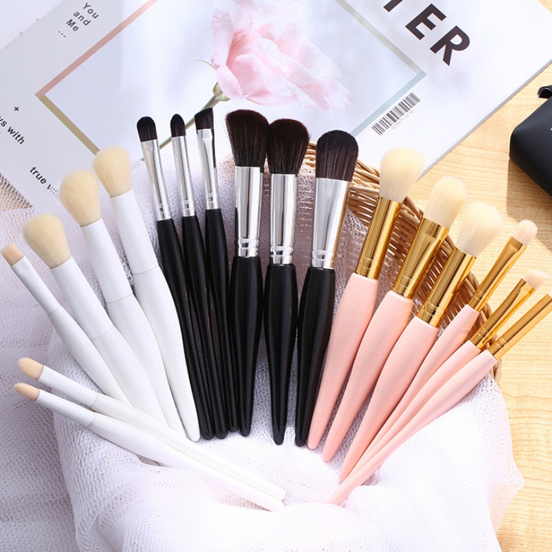 6Pcs/set Makeup Brushes Tools Abdomen Foundation Eye Shadow Pencil Beauty Makeup Cosmetic Set Loose Brush Good Use
6Pcs/set Makeup Brushes Tools Abdomen Foundation Eye Shadow Pencil Beauty Makeup Cosmetic Set Loose Brush Good Use