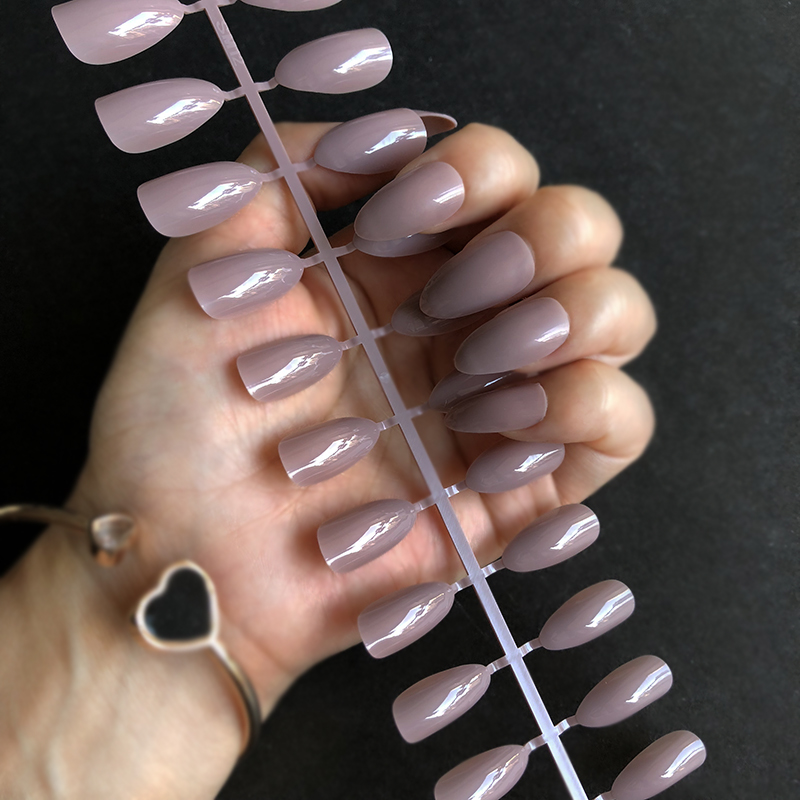Sweet Candy Stiletto Shine Khaki Nude Color Medium Long Water Drop Shape Artificial False Fake Nails Full Wrapped Tips 24pcs, Khaki nude 05
Sweet Candy Stiletto Shine Khaki Nude Color Medium Long Water Drop Shape Artificial False Fake Nails Full Wrapped Tips 24pcs, Khaki nude 05