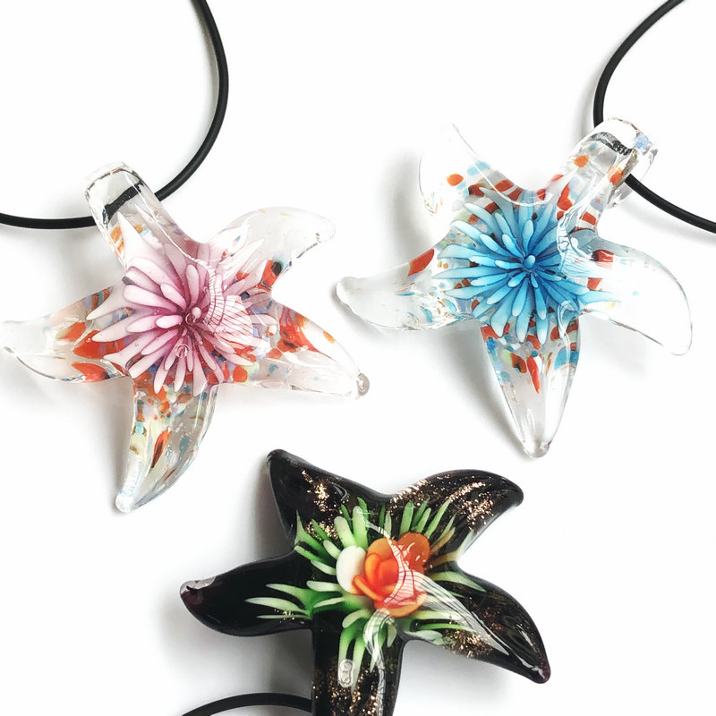 3PCS Wholesale Mixed Star-shaped Caipo Printed Glass Necklace Pendant 45-51MM Fashion Jewelry Glass Necklace Pendant
3PCS Wholesale Mixed Star-shaped Caipo Printed Glass Necklace Pendant 45-51MM Fashion Jewelry Glass Necklace Pendant