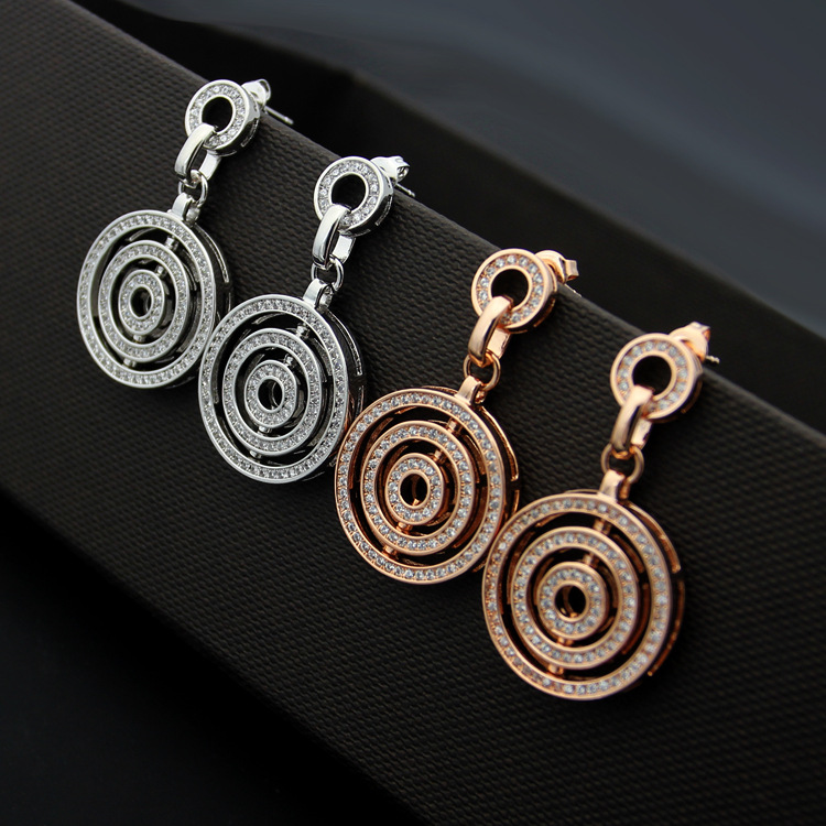 Europe America Style Lady Women Titanium Steel Tassels Engraved B Initials 3 Circle Full Diamond Stud Earrings 2 Color
Europe America Style Lady Women Titanium Steel Tassels Engraved B Initials 3 Circle Full Diamond Stud Earrings 2 Color