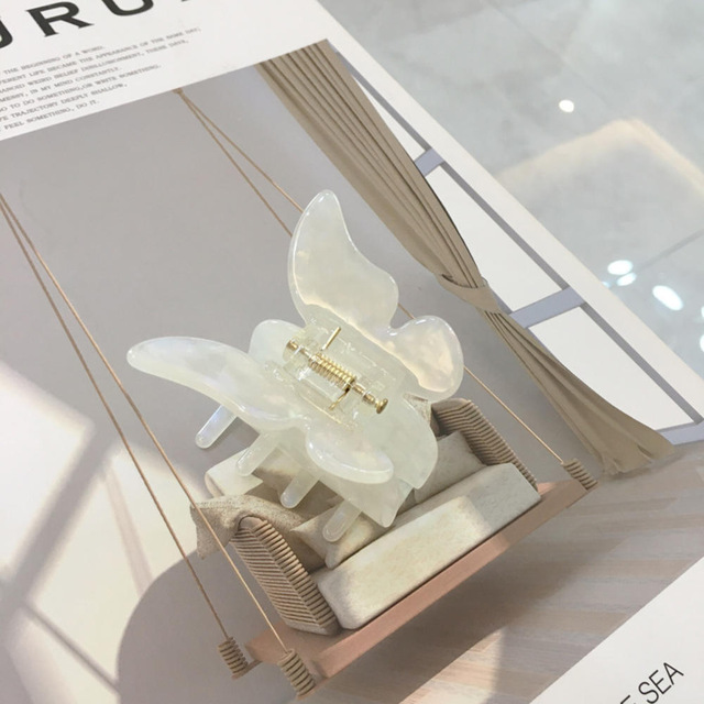 Fashion Colored Butterfly Hair Crab Clip Geometric Acrylic Hairpin Girls Women Hair Claws Barrette Hair Accessories