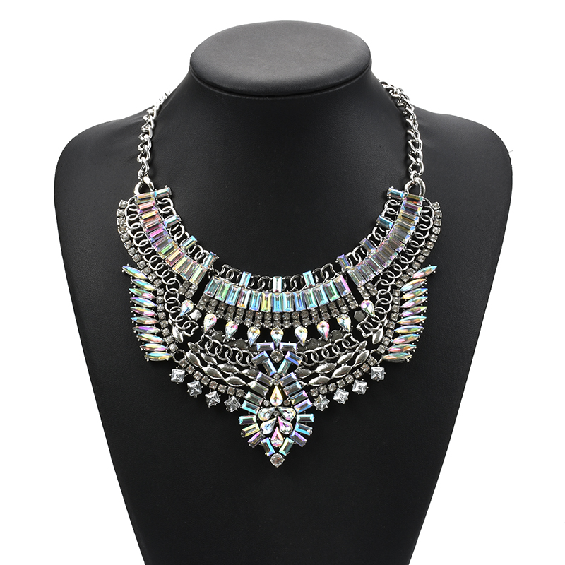 PPG&PGG New Fashion Crystal Choker Women Dress Exaggerated Vintage Statement Necklaces & Pendants Collars
PPG&PGG New Fashion Crystal Choker Women Dress Exaggerated Vintage Statement Necklaces & Pendants Collars