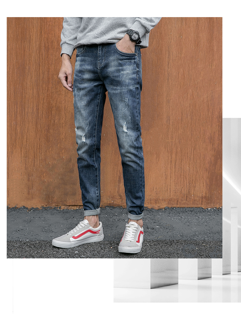 The Blue Hole Jeans Are Male LinYe1166
