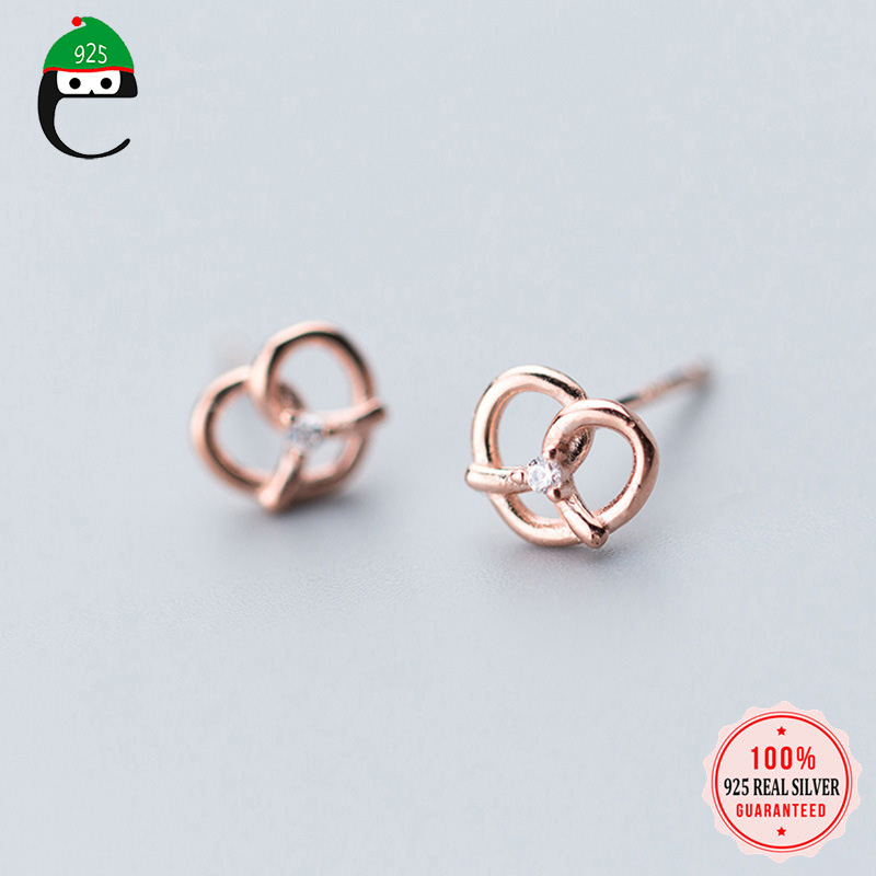 ElfoPlataSi 100% 925 Sterling Silver Heart Knot CZ Stud Earrings For Women Fshion Fine Sterling Silver Jewelry Wholesale XY1131
ElfoPlataSi 100% 925 Sterling Silver Heart Knot CZ Stud Earrings For Women Fshion Fine Sterling Silver Jewelry Wholesale XY1131