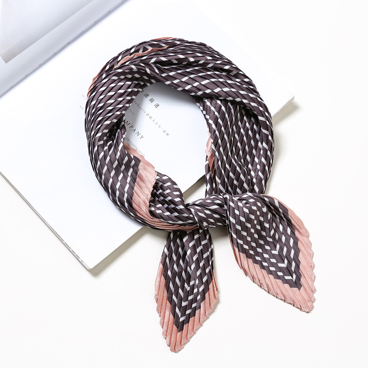 Multi stripe fashionable women printing kerchief neckwear pleated square scarf bag tie 2020 new Foulard Bandana LL180243
Multi stripe fashionable women printing kerchief neckwear pleated square scarf bag tie 2020 new Foulard Bandana LL180243