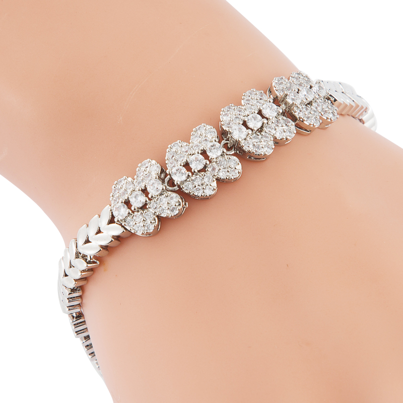 2020 New Design Fashion Silver Color Bracelet and Bangle for Lady Simple Design Two Leaf Grass Zircon Copper Bracelet and Bangle
2020 New Design Fashion Silver Color Bracelet and Bangle for Lady Simple Design Two Leaf Grass Zircon Copper Bracelet and Bangle