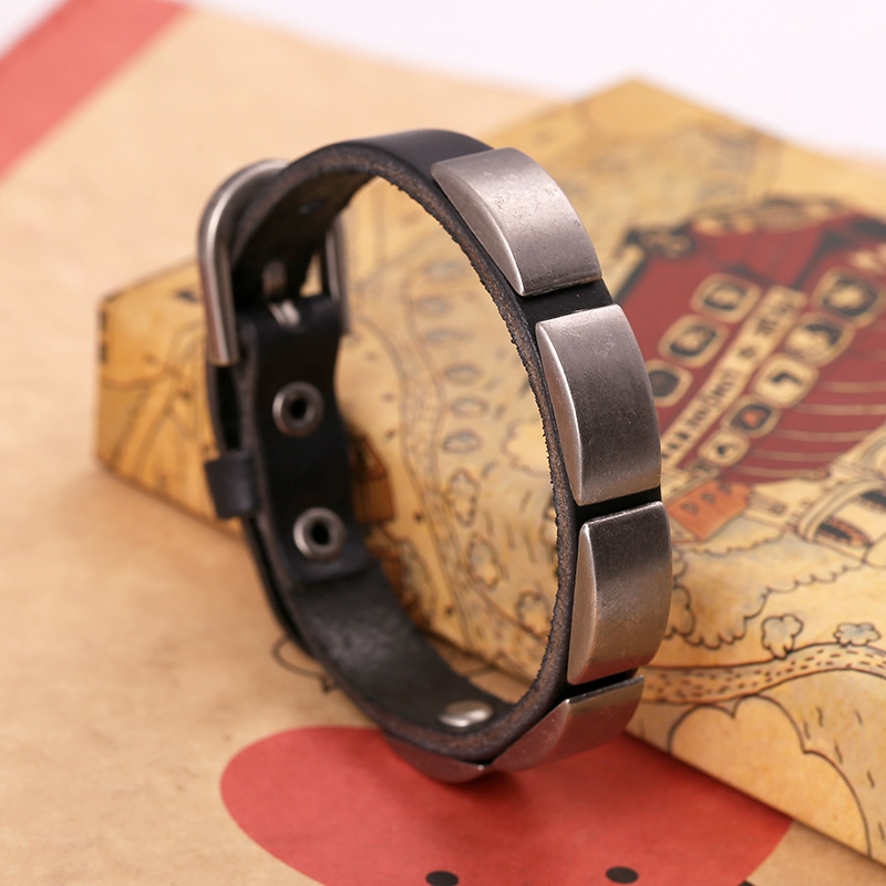 Personality Avant-garde Leading Fashion Punk Leather Bracelet Geometric Charm Bracelets for Men Fashion Jewelry Accessories
Personality Avant-garde Leading Fashion Punk Leather Bracelet Geometric Charm Bracelets for Men Fashion Jewelry Accessories