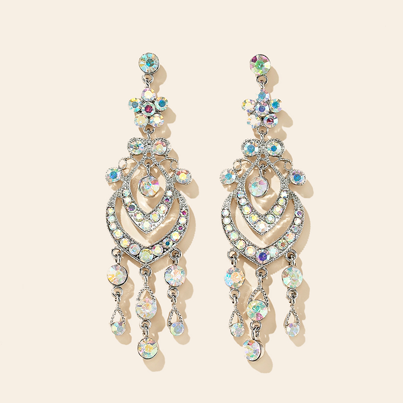 Trendy White Glass Gem Rhinestone Flower Earring for Women Long Earring Brincos Jewelry Accessories 14700
Trendy White Glass Gem Rhinestone Flower Earring for Women Long Earring Brincos Jewelry Accessories 14700