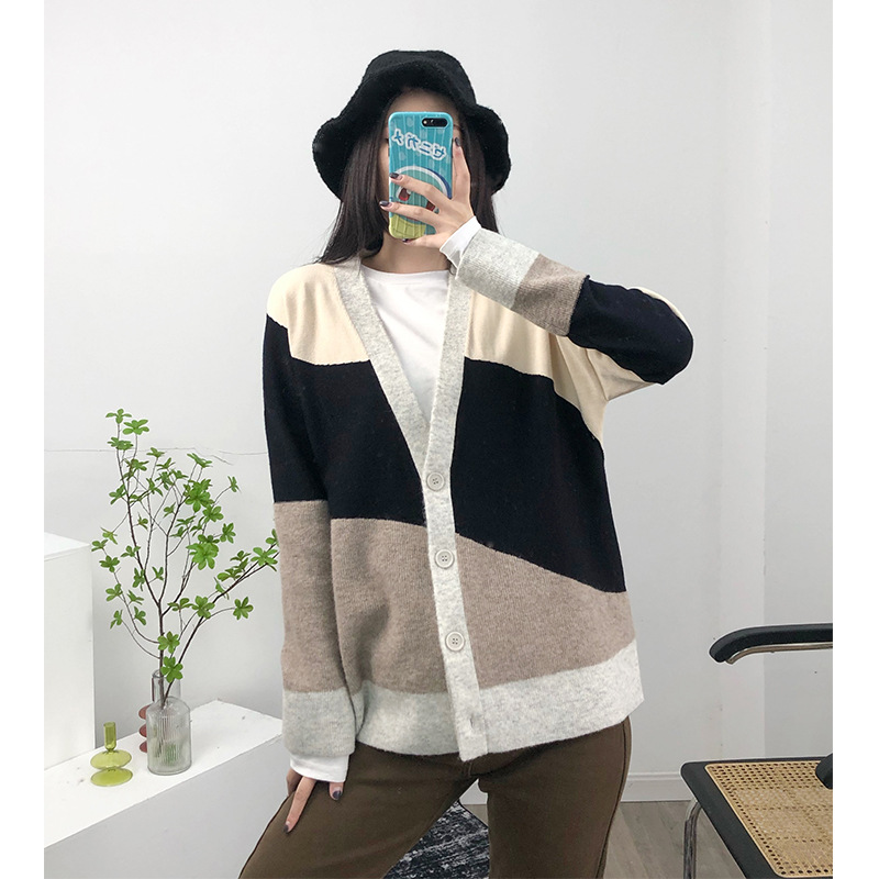 Women Knit Cardigan or Vest Color Patchwork 2020 Autumn New Ladies Casual Knitted Sweater, Gray purple vest
Women Knit Cardigan or Vest Color Patchwork 2020 Autumn New Ladies Casual Knitted Sweater, Gray purple vest